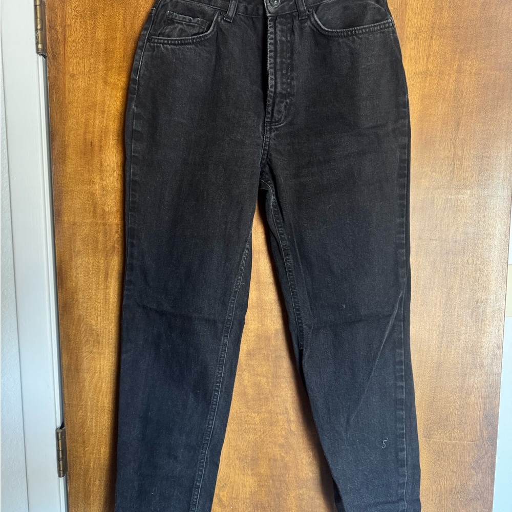 Urban Outfitters Black High Rise Women Mom Jeans
